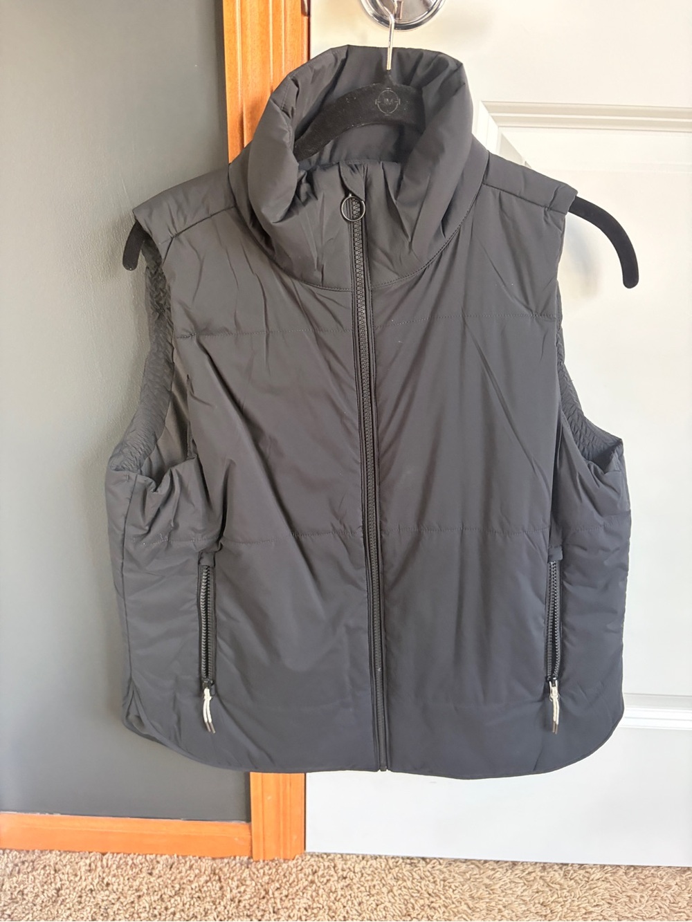 Vuori Quilted Puffer Vest - Charcoal Gray
